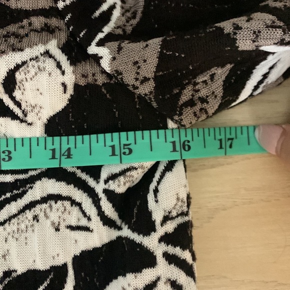 ST. John Yellow label Knit Hooded zip Sweater. Size‎ S - Picture 6 of 10